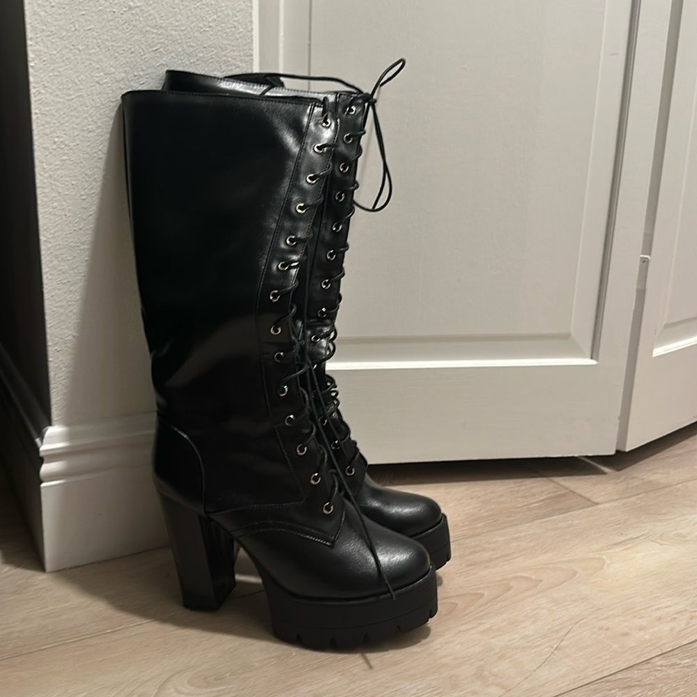 PU leather lace up boots